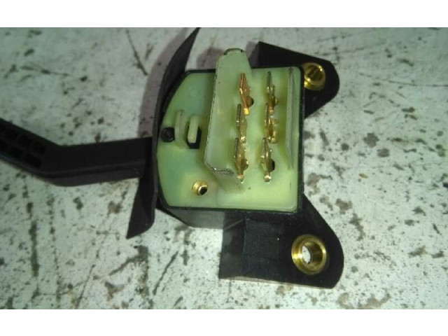 Ручка стеклоочистителей    Volvo 940