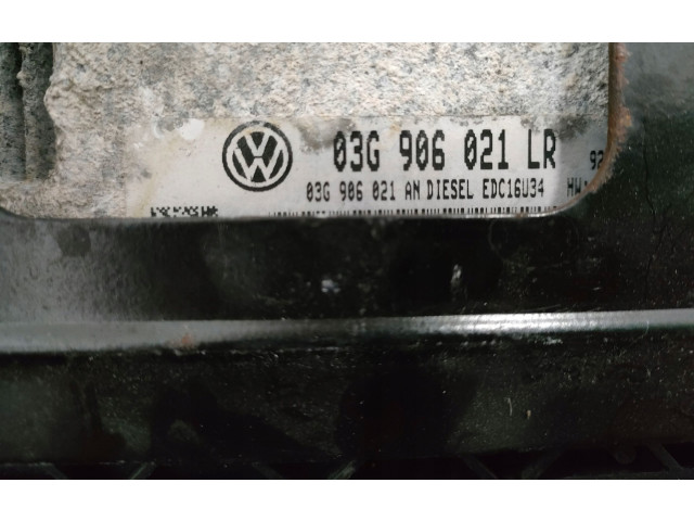 Řídící jednotka 03G906021LR Volkswagen Passat Alltrack 2006