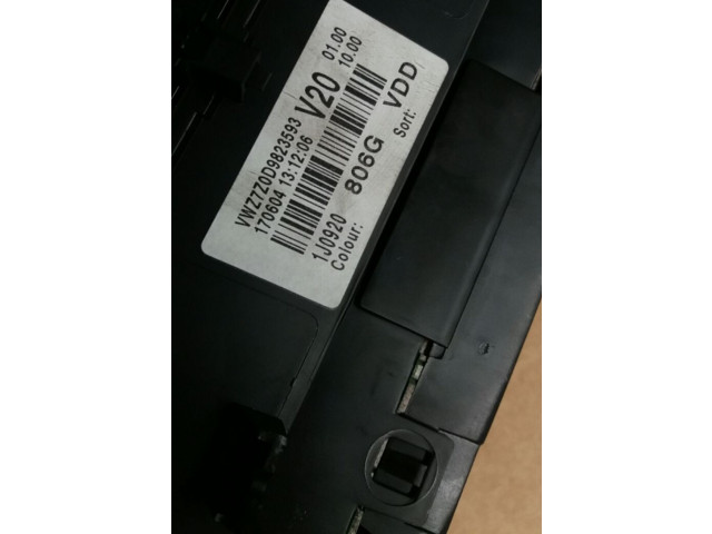 Панель приборов Volkswagen Bora