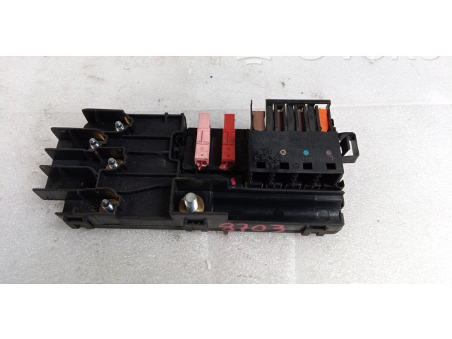 Блок предохранителей A2115452601   Mercedes-Benz ML W164    