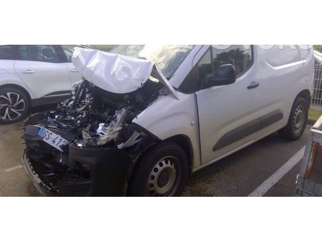   Pojistková skříňka 1681050580, 1681050580   Citroen Berlingo 2023