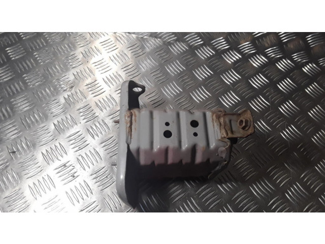 Передний aмортизатор бампера