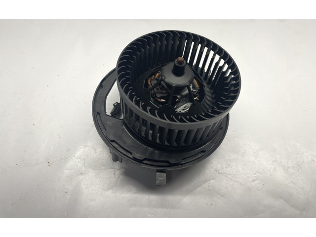 Вентилятор печки    5Q1819021   Volkswagen Jetta VII