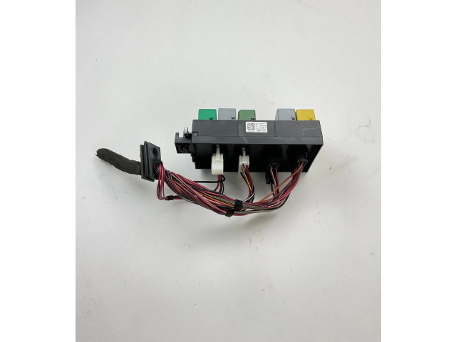 Блок предохранителей A1645403272 Mercedes-Benz R W251