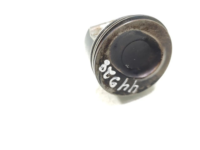  Поршень CBZB   Skoda Fabia Mk2 (5J)  