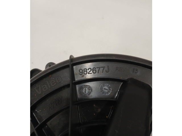 Вентилятор печки    982677J   Mercedes-Benz R W251