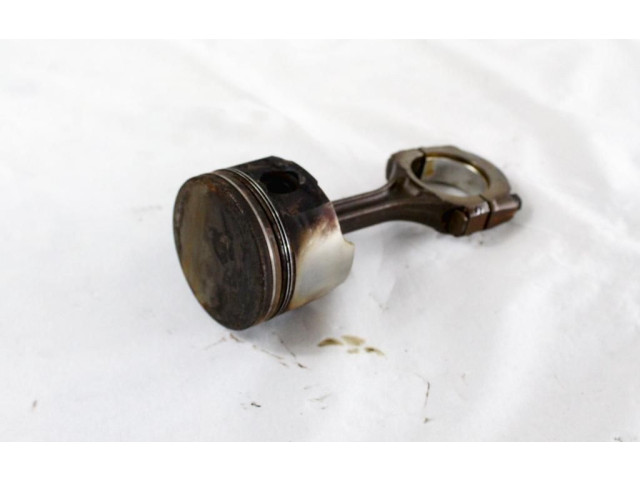  Поршень с шатуном  7701476393  Dacia Sandero  