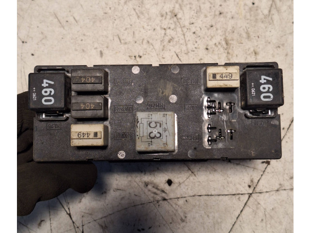 Блок предохранителей 1K0937049AA, H37S0501   Volkswagen Caddy    