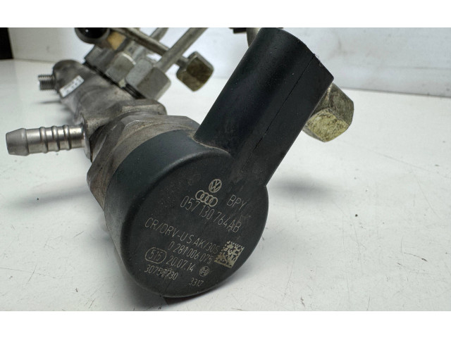 Топливная рампа 04L130089D Skoda Octavia Mk3 (5E) для двигателя CUPA