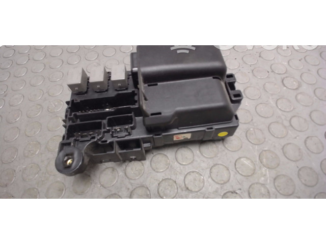 Блок предохранителей     Daihatsu Cuore    