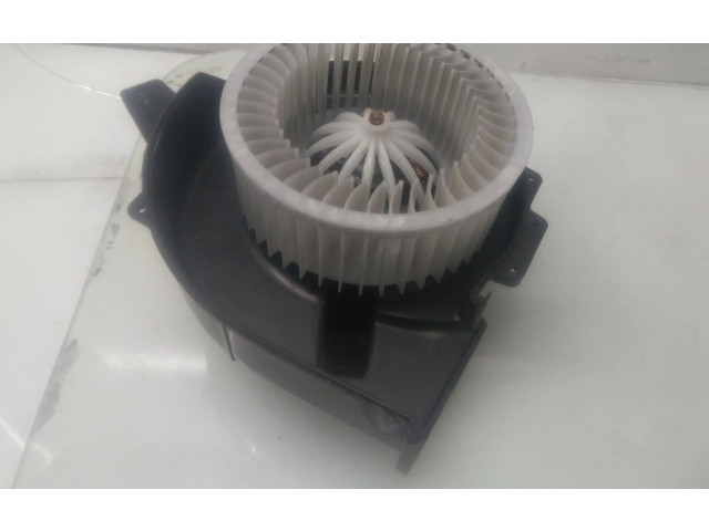 Вентилятор печки       Volkswagen Polo IV 9N3