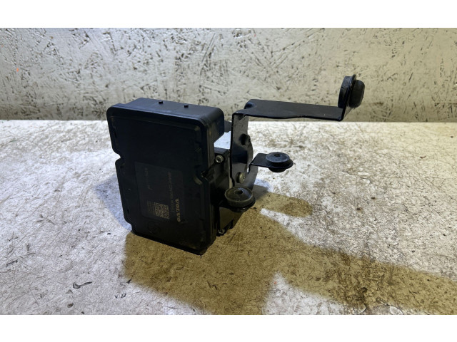 Блок АБС 10062238921, 615506000AD Volvo V40 2012 - 2019 года