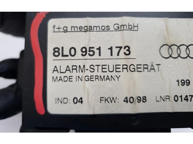 Pojistková skříňka Блок управления сигнализации 8L0951173, 8L0951173 Audi A8 S8 D2 4D 1998