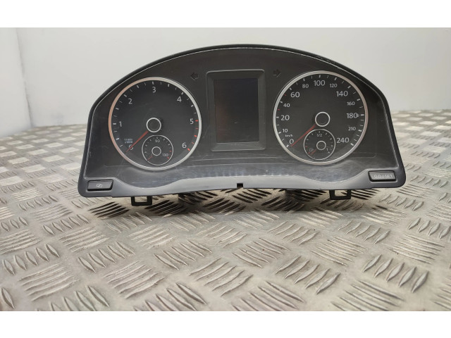 Přístrojová deska Volkswagen Tiguan 2010 5N0920872A