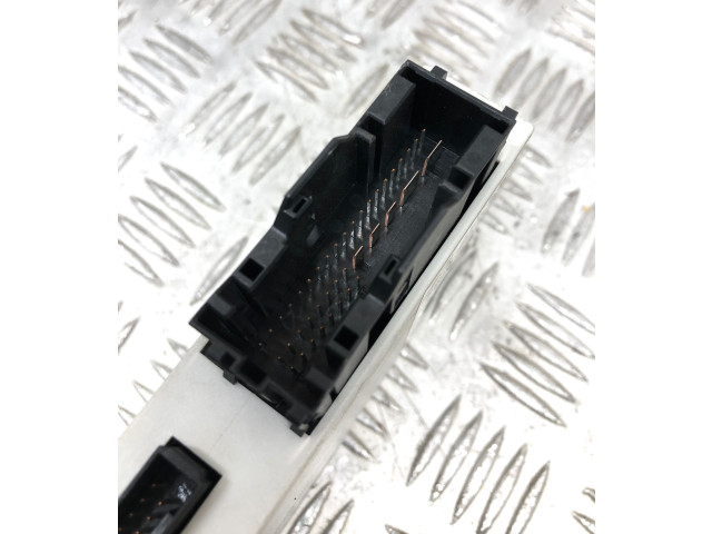 Řídící jednotka 7799856, 1039S11317 BMW 5 E60 E61 2006