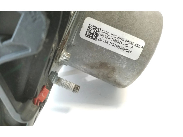 Рулевая рейка Блок ABS 110354100A, 104474500B Tesla Model 3 2017 - года