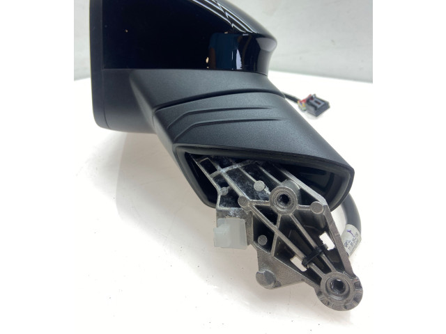 Зеркало электрическое Volkswagen Golf VIII 2019 - года