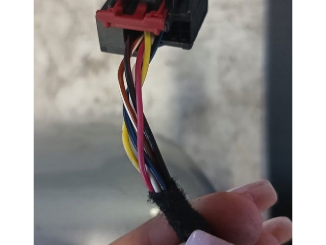 Зеркало электрическое Volkswagen Touran I 2003 - 2010 года