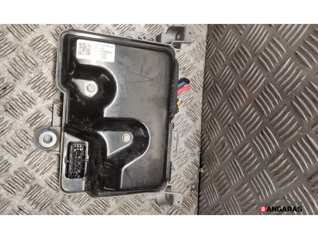 Блок комфорта 156930300a Tesla Model 3