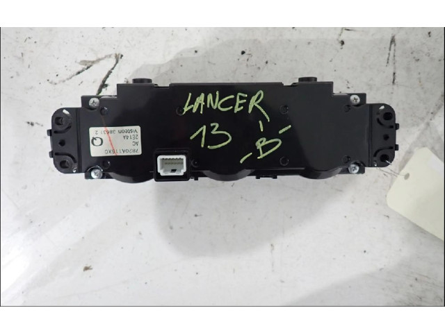 Блок управления климат-контролем 22MD344183, M002T88071 Mitsubishi Montero