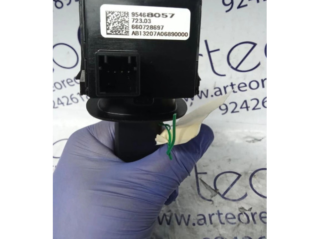 Переключатель дворников 15924386   Cadillac Escalade