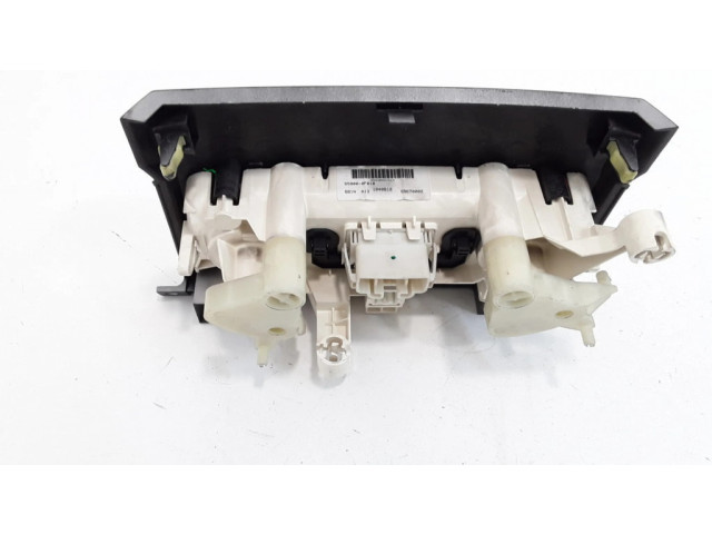 Блок управления климат-контролем 559000F010   Toyota Corolla Verso E121