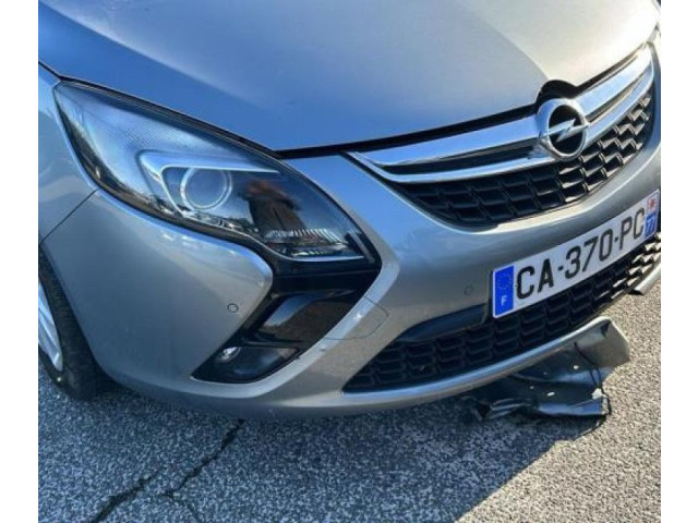 Přístrojová deska Opel Zafira C 2012