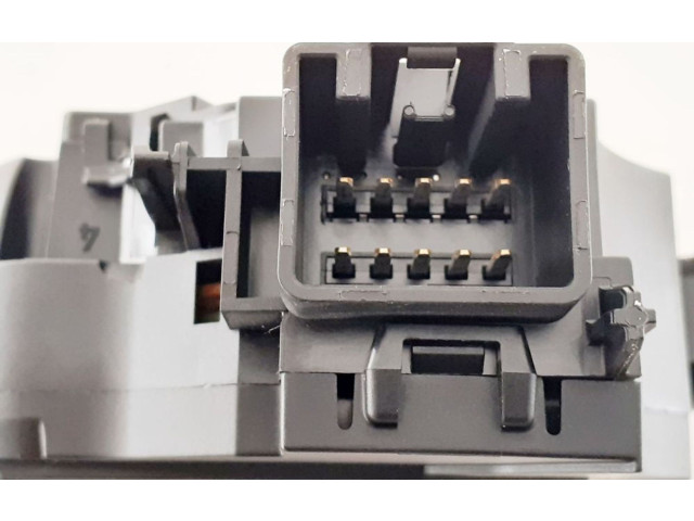 Ручка стеклоочистителей 8A6T17A553AC, 8A6T17A553AC   Ford Fiesta