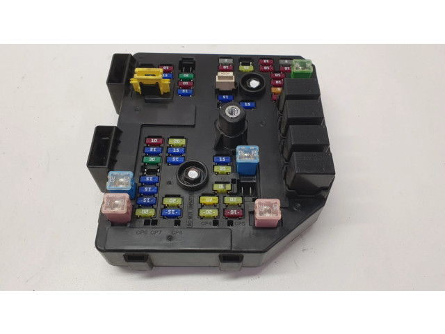 Pojistková skříňka 95202005 Chevrolet Captiva 2012