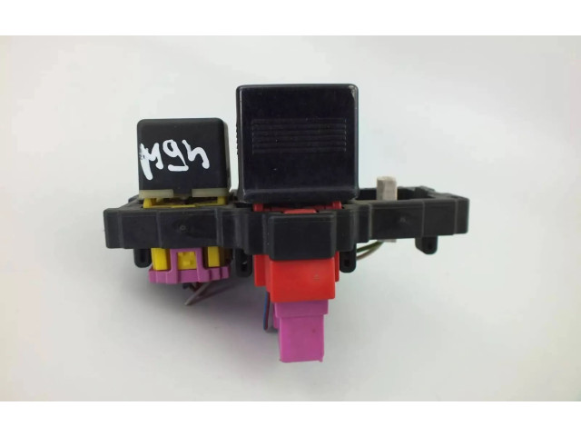 Pojistková skříňka 4A0937503B Audi A6 S6 C4 4A 1995