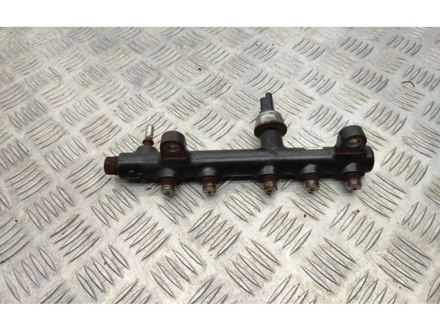 Топливная рампа 9674300080   Peugeot 2008 II  