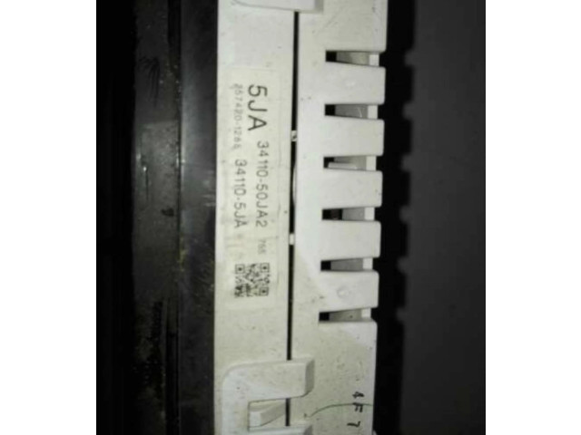 Přístrojová deska  Suzuki Grand Vitara II  3411050JA2  