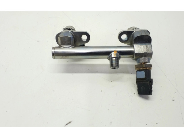 Vstřikovací lišta Subaru Outback (BT)