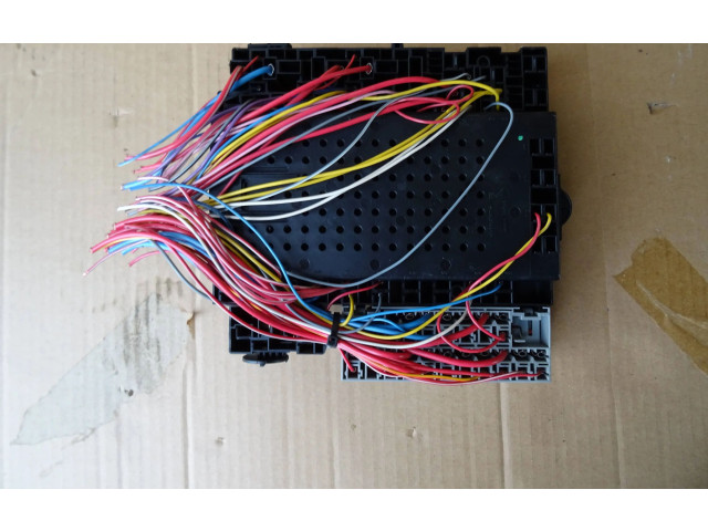 Блок предохранителей  8676286, 01W342   Volvo V70    