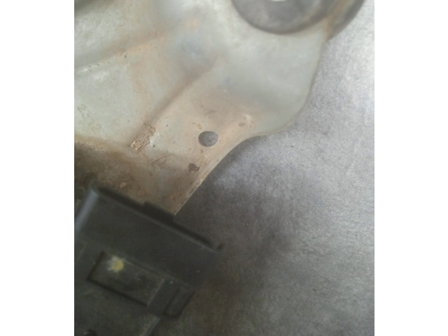 Моторчик дворников 8200619512    Dacia Duster