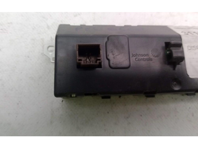 Дисплей       Peugeot 5008