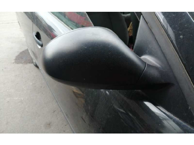 Зеркало (управляемое электричеством)