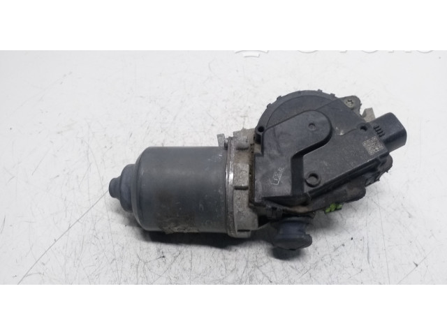 Двигатель стеклоочистителей