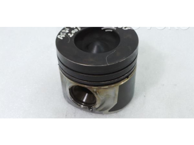 Píst 83L57   Audi Q7 4L     