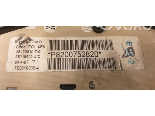 Панель приборов 8200752820, 8200752820   Dacia Logan I       