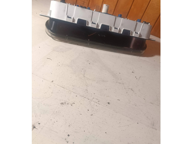 Панель приборов MB899942, 758580 Mitsubishi Colt