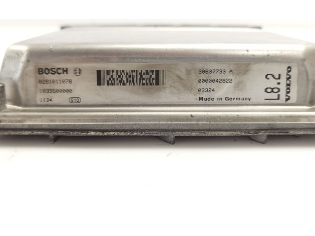 Блок управления двигателя 30637733A, 0281011078   Volvo XC90