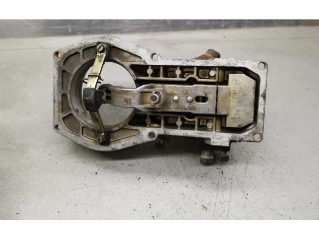 Vstřikovací lišta 0438120185, 035133353AB   Audi 100 200 5000 C3     