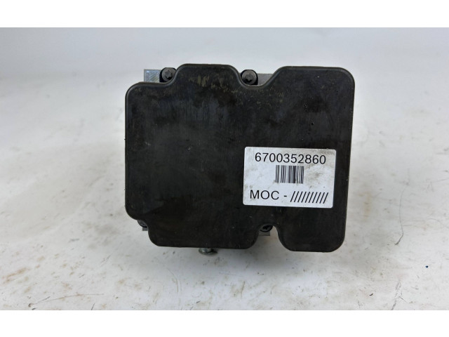 Блок АБС 6700352860 Maserati Levante 2017 - года