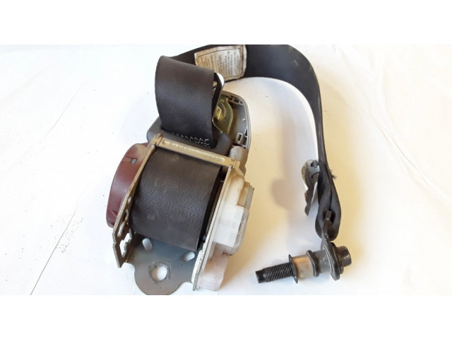 Задний ремень безопасности