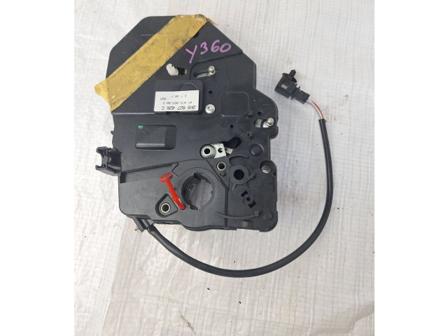 Zámek zadních dveří 2K0827426C Volkswagen Caddy 2007