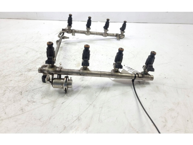 Vstřikovací lišta 079133551A Audi A8 S8 D3 4E BFL