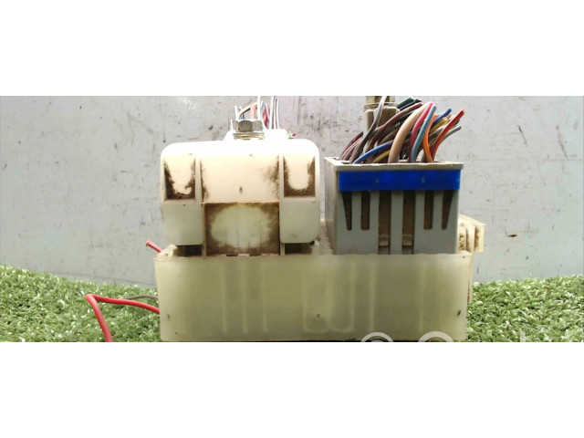 Блок предохранителей 71341560   Jeep Cherokee    