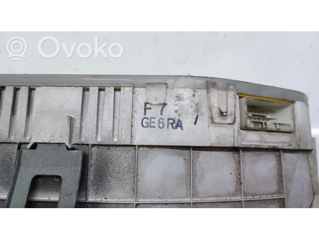 Панель приборов GE6RA Mazda 626