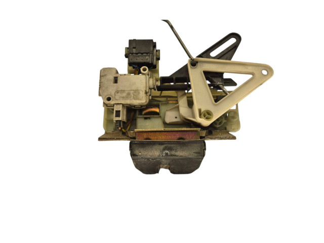 Zámek zadních dveří Volvo V70 2003